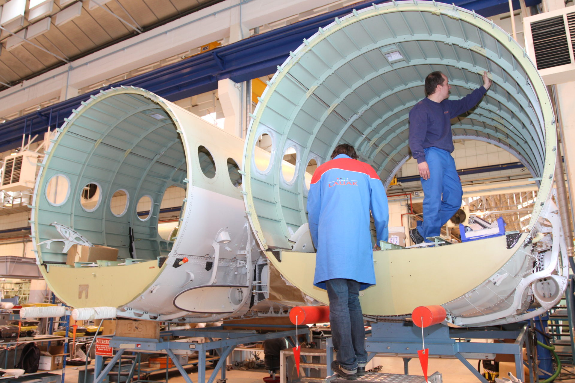 MONTAGE DES TRONCONS FABRIQUES POUR DASSAULT AVIATION