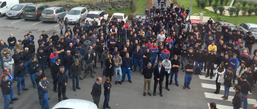 MINUTE DE SILENCE ATTENTATS DU VENDREDI 13 NOVEMBRE 2015