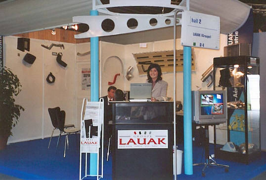 2003 1er SALON DU BOURGET POUR LE GROUPE LAUAK